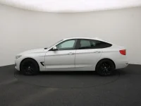BMW 320 2 140kW thumbnail