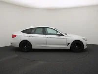 BMW 320 2 140kW thumbnail