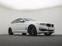 BMW 320 2 140kW thumbnail