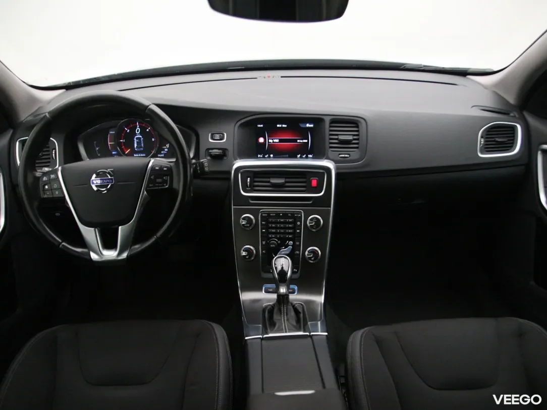 Volvo V60 2.4 208kW