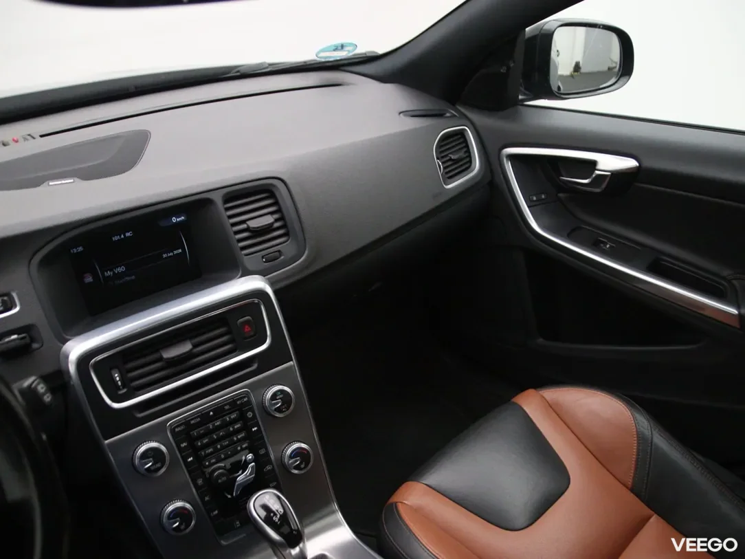 Volvo V60 Cross Country 2 140kW