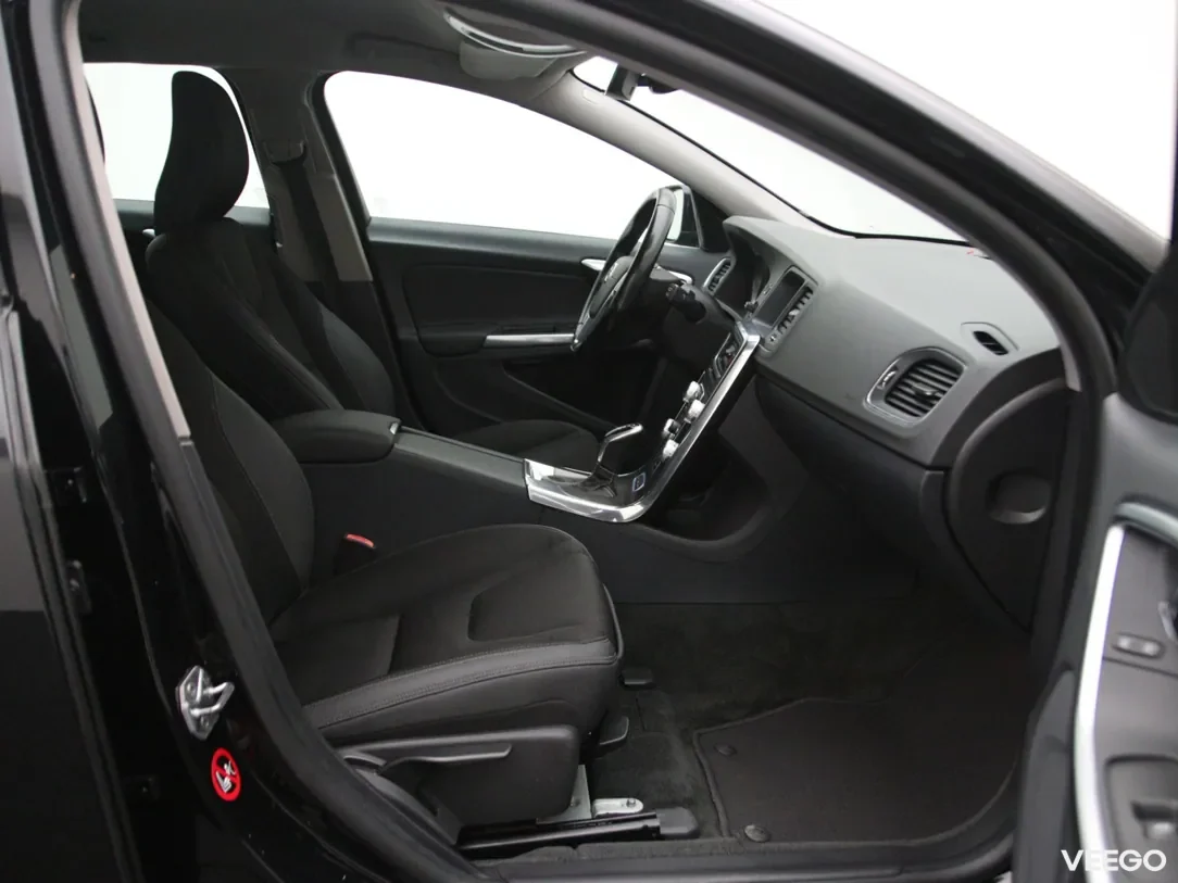 Volvo V60 2.4 208kW