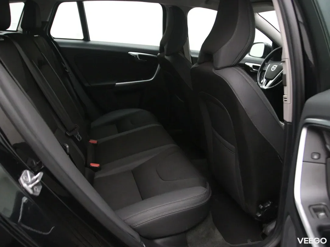 Volvo V60 2.4 208kW