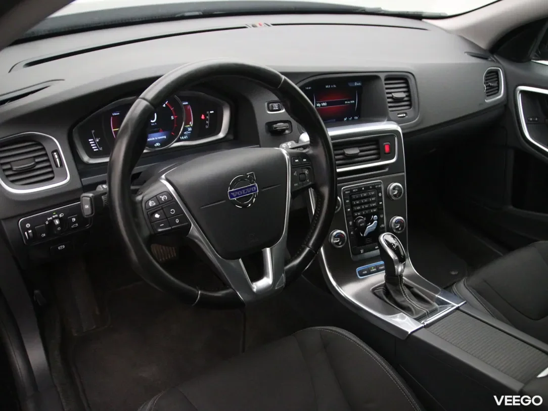 Volvo V60 2.4 208kW