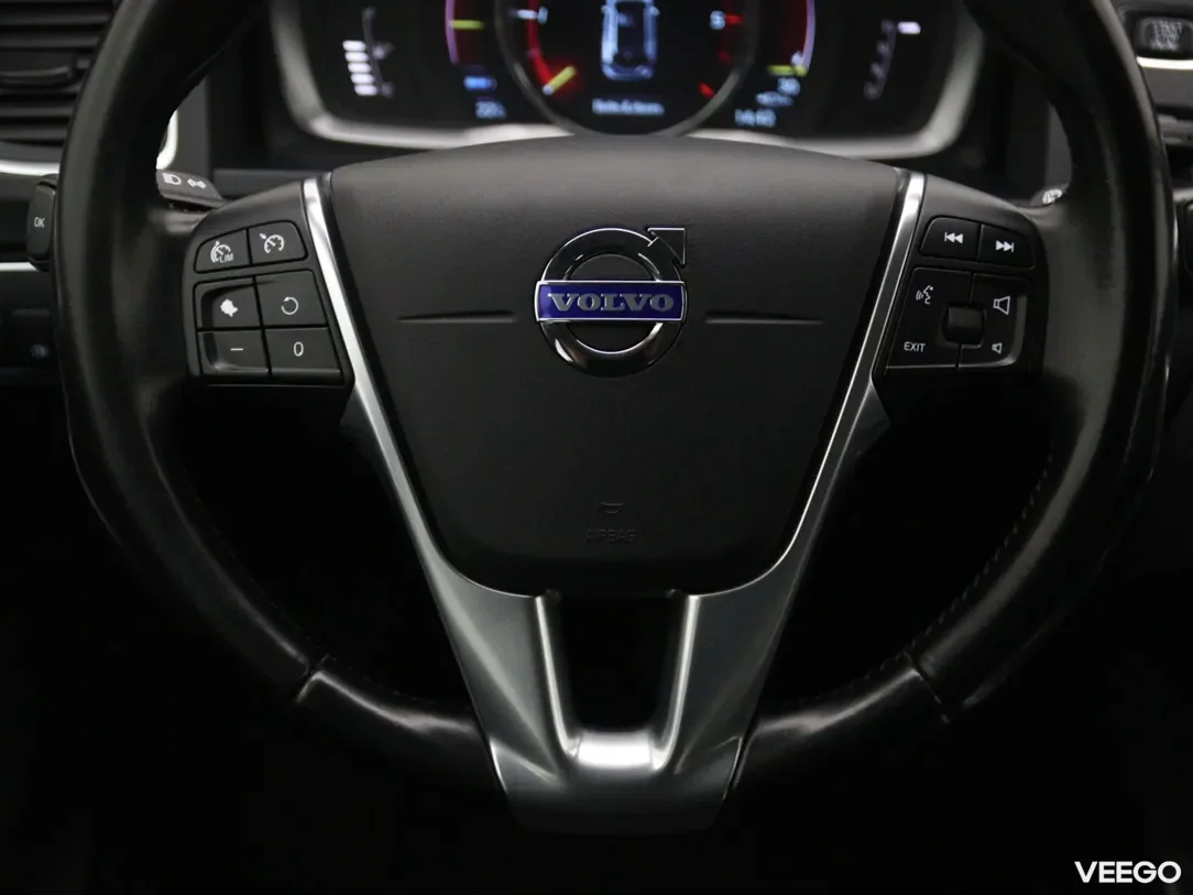 Volvo V60 2.4 208kW