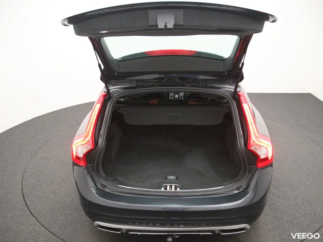 Volvo V60 Cross Country 2 140kW