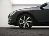 Volvo V60 2.4 208kW thumbnail
