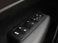 Volvo XC40 2 140kW thumbnail
