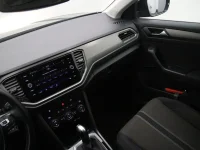 Volkswagen T-Roc 1.5 110kW thumbnail
