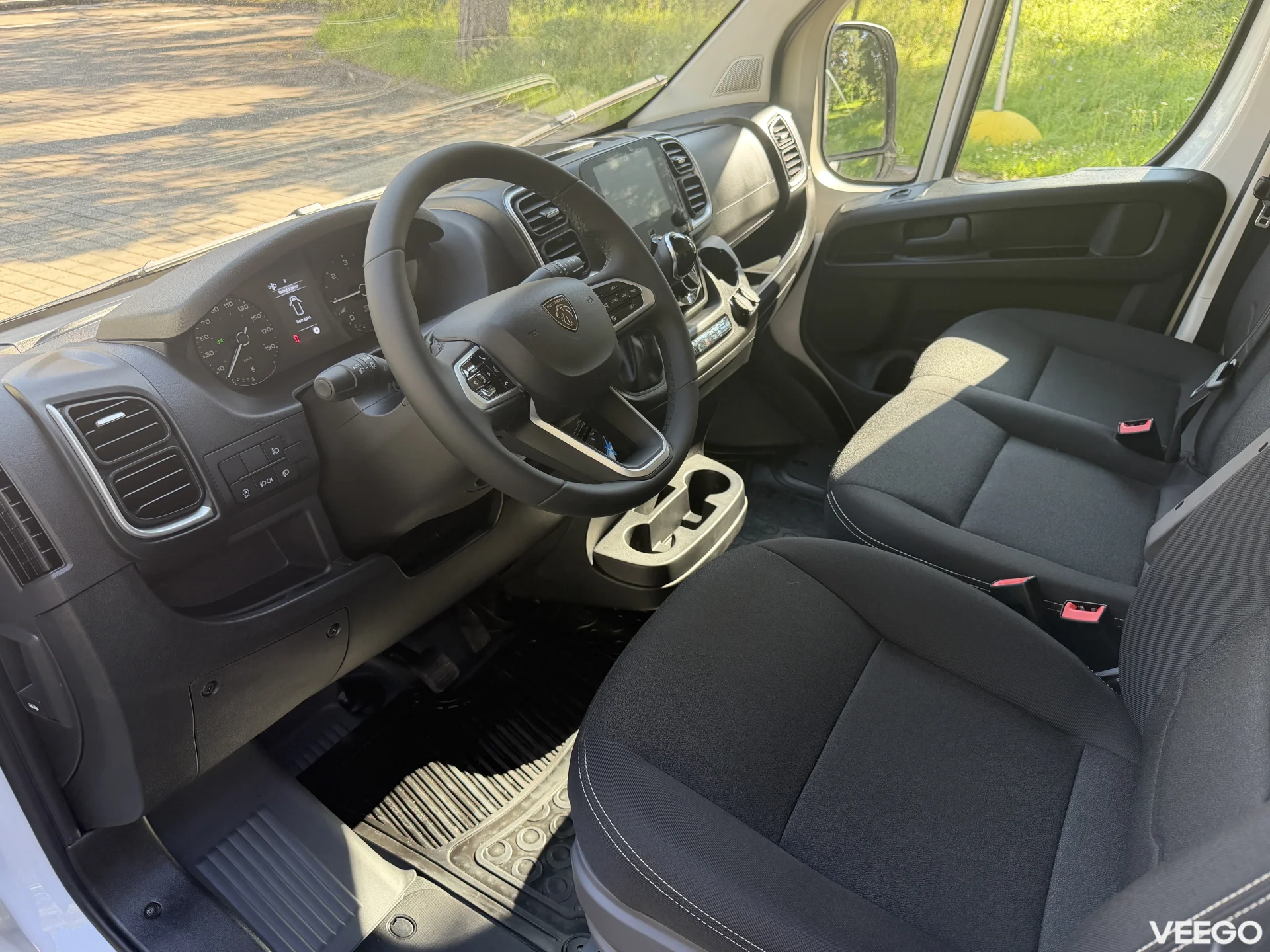 Peugeot Boxer Boxer L3H2 3.5t BlueHDi 140 AT8 103kW