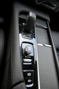 Volvo V90 H&K BRIGHT PLUS XENIUM FACELIFT 2 145kW thumbnail