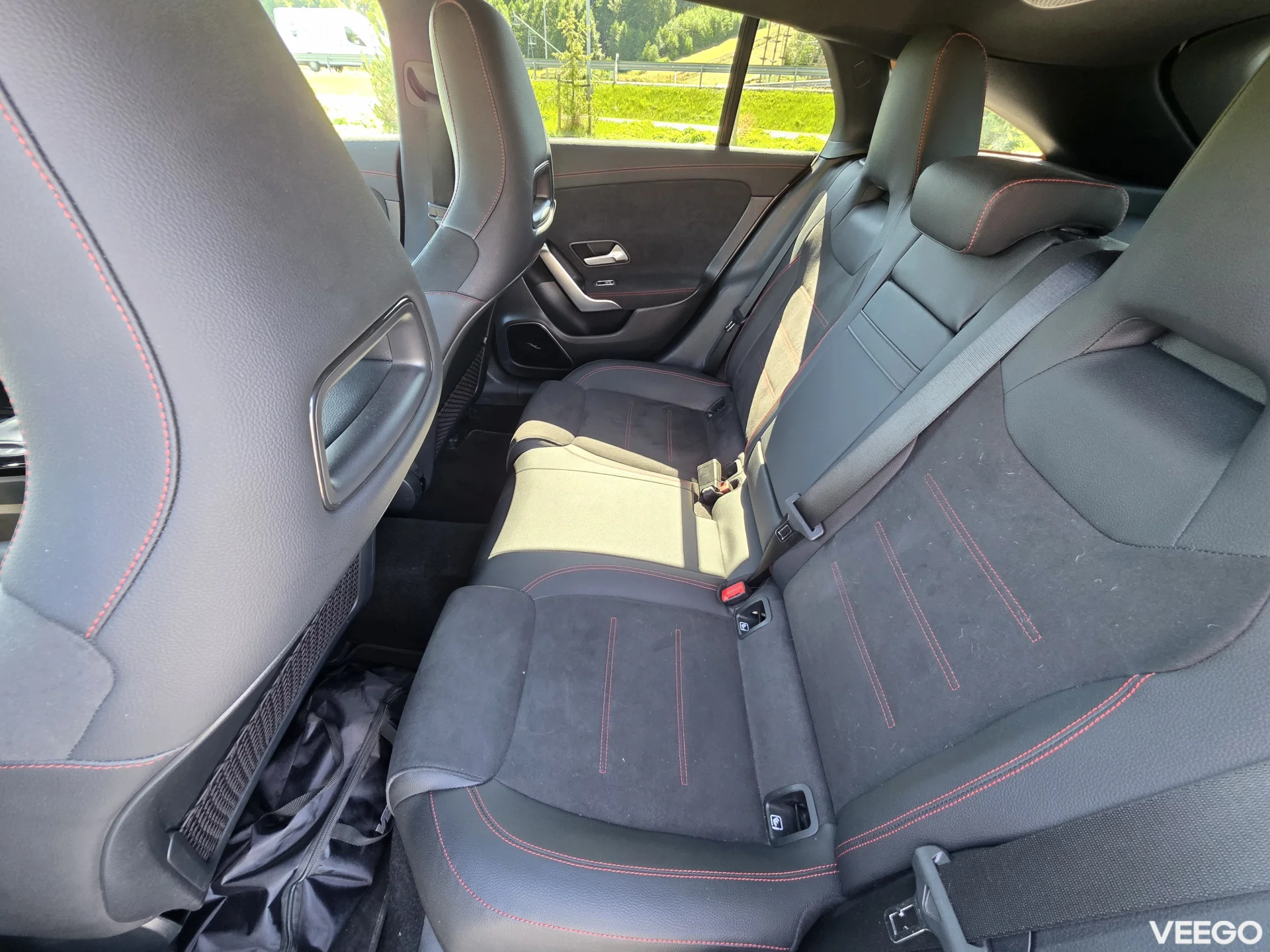 Mercedes-Benz CLA220 CLA 220 4MATIC Shooting Brake 2.0 140kW