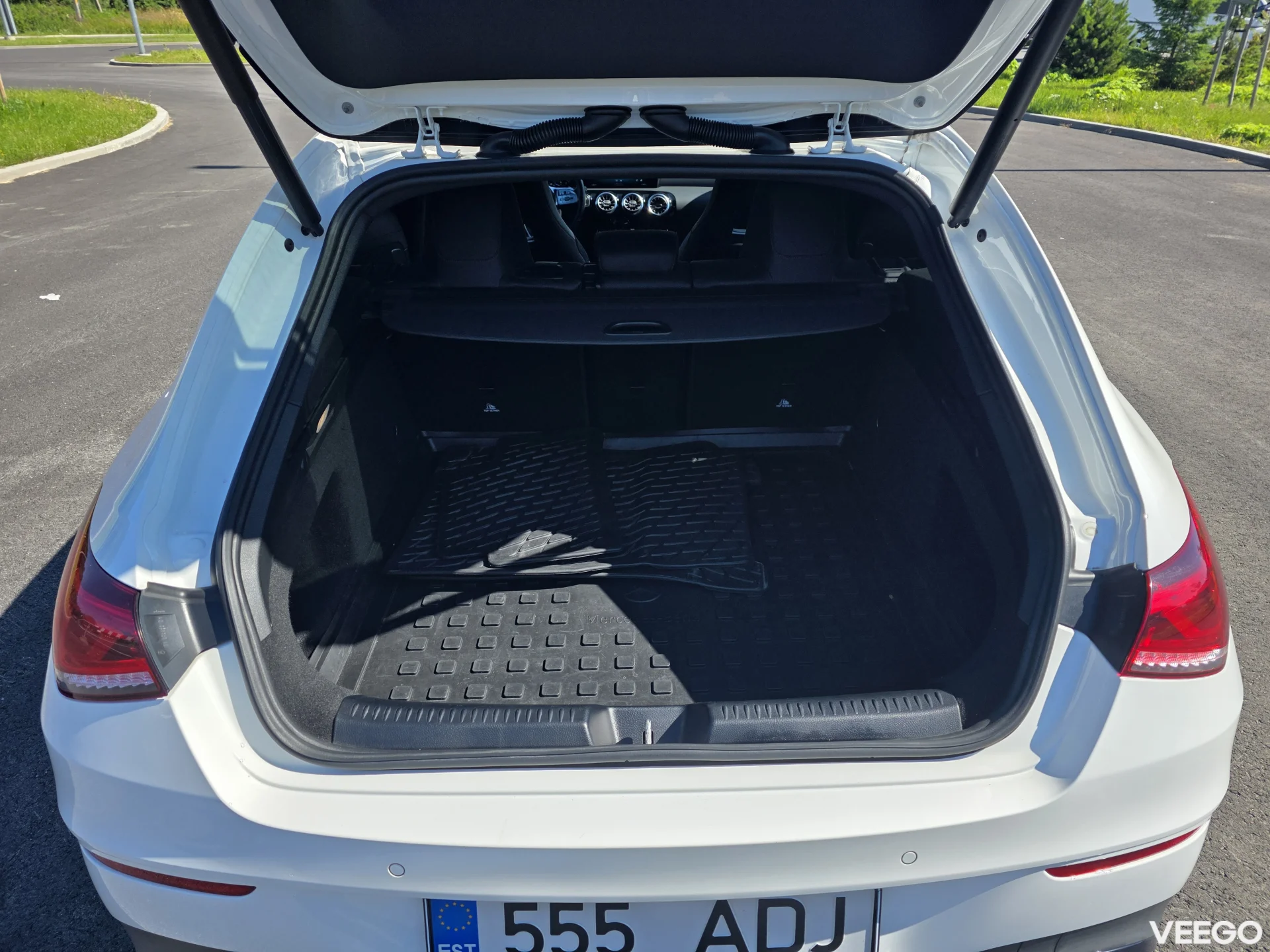 Mercedes-Benz CLA220 CLA 220 4MATIC Shooting Brake 2.0 140kW