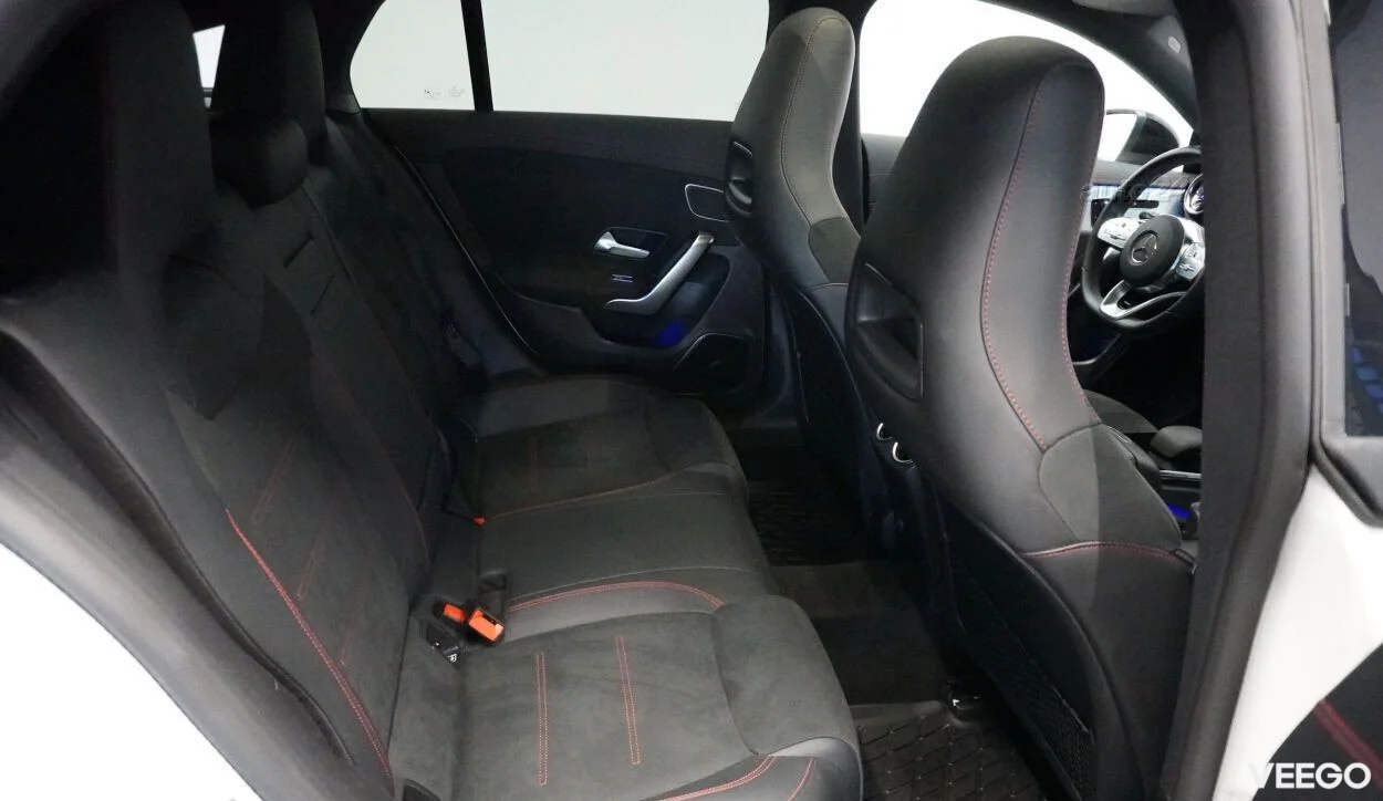 Mercedes-Benz CLA220 CLA 220 4MATIC Shooting Brake 2.0 140kW