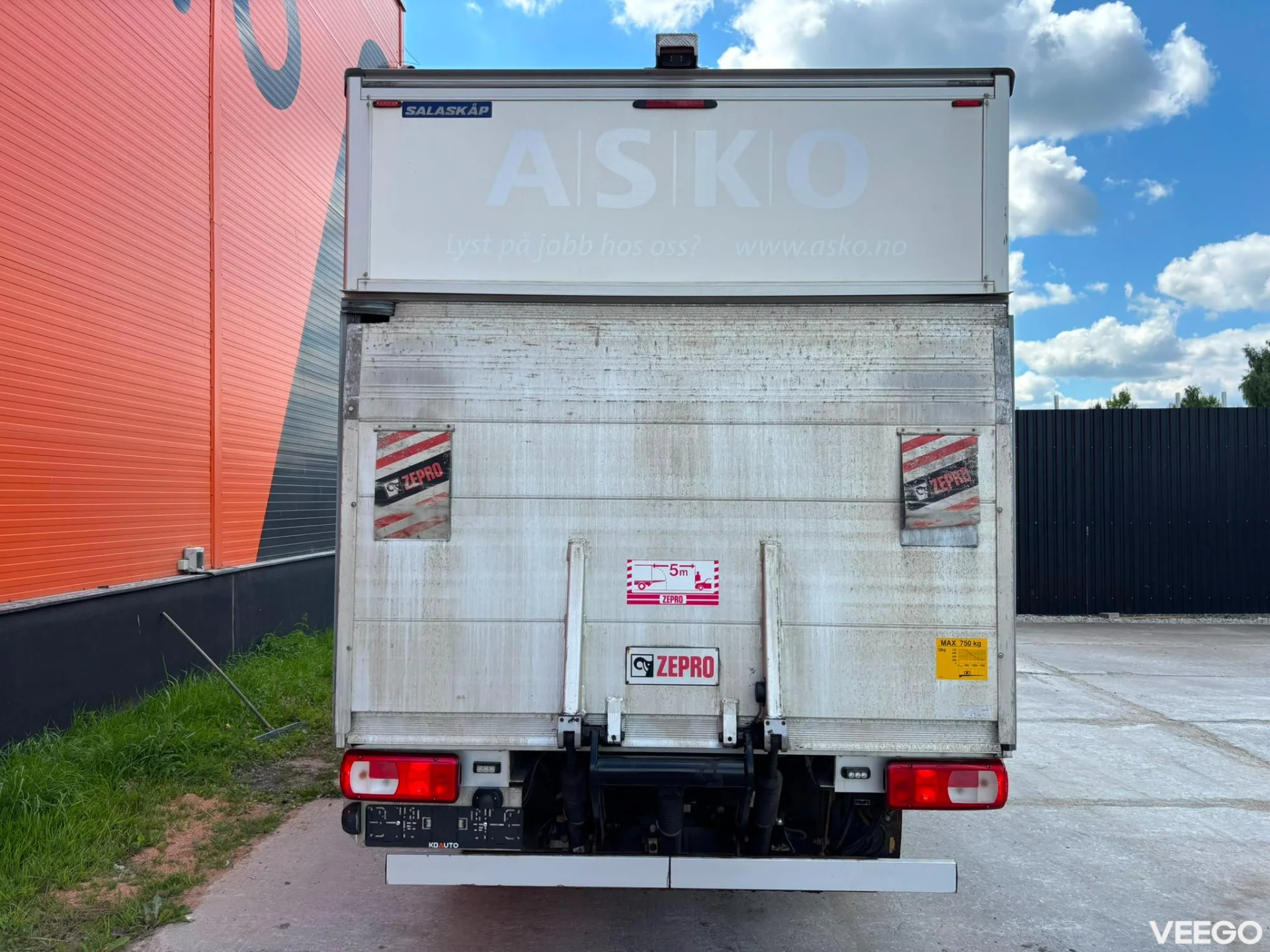 Volkswagen Crafter TK V-300MAX / BOX L=3656 mm 177kW