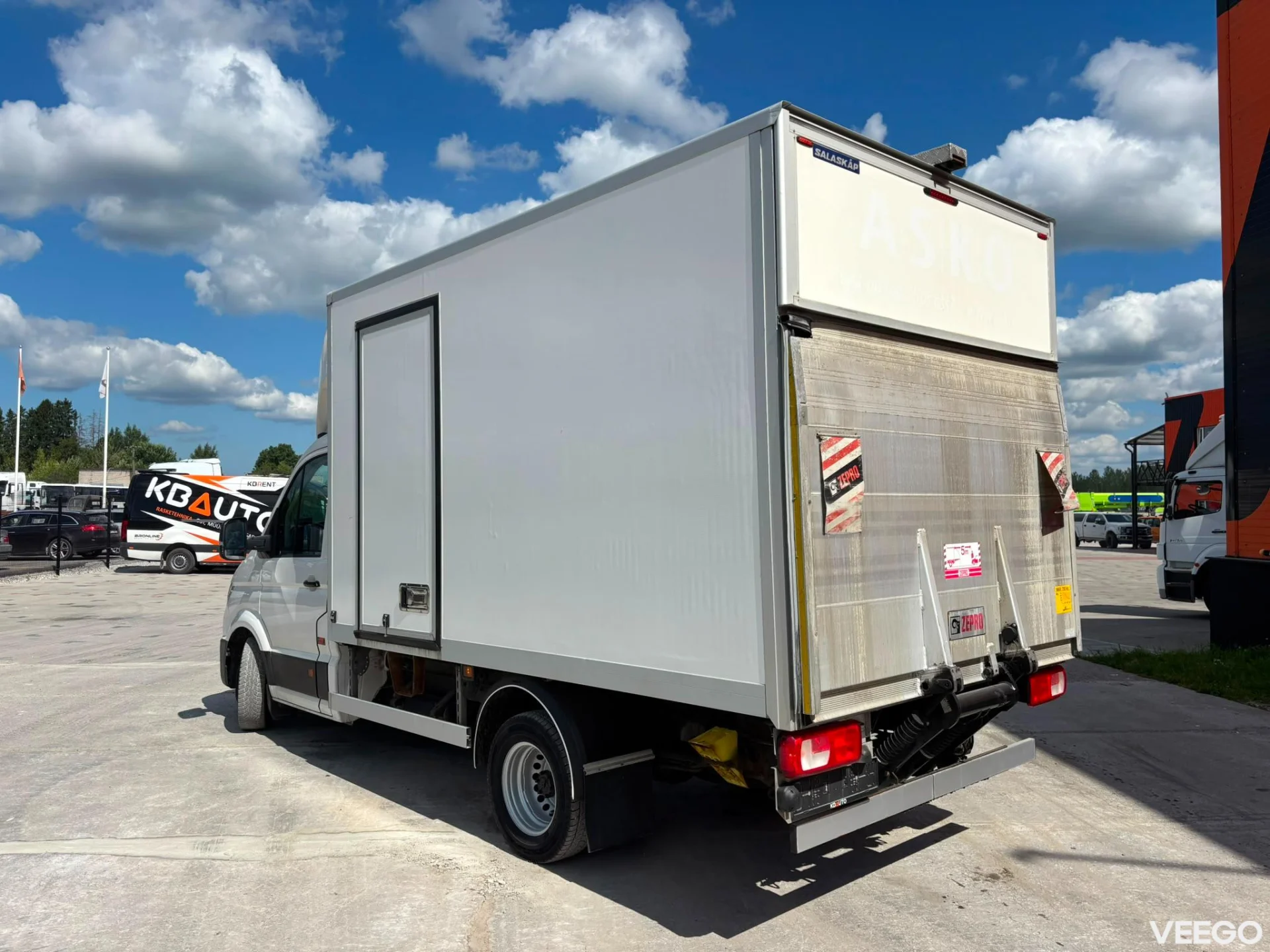 Volkswagen Crafter TK V-300MAX / BOX L=3656 mm 177kW