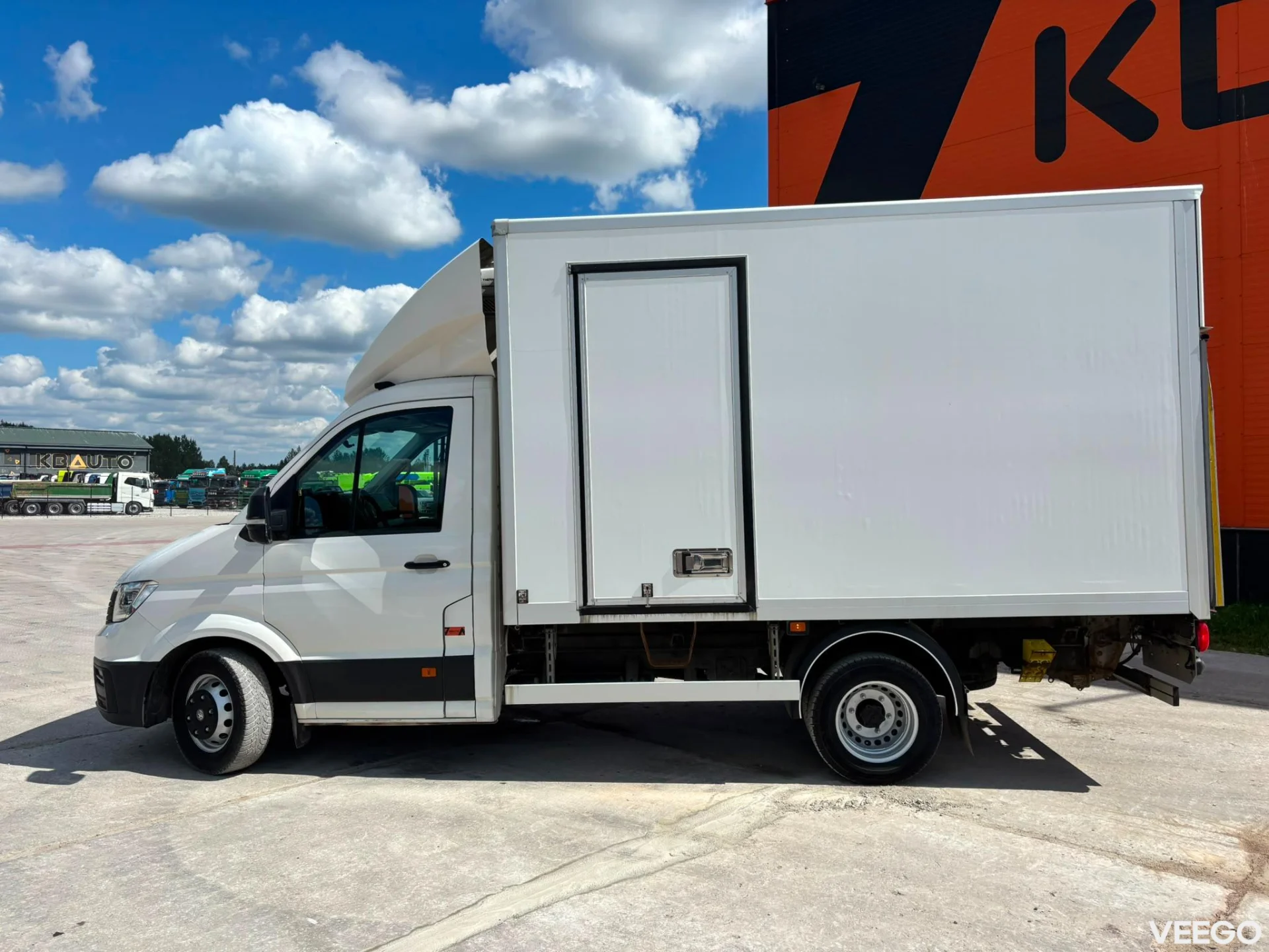 Volkswagen Crafter TK V-300MAX / BOX L=3656 mm 177kW