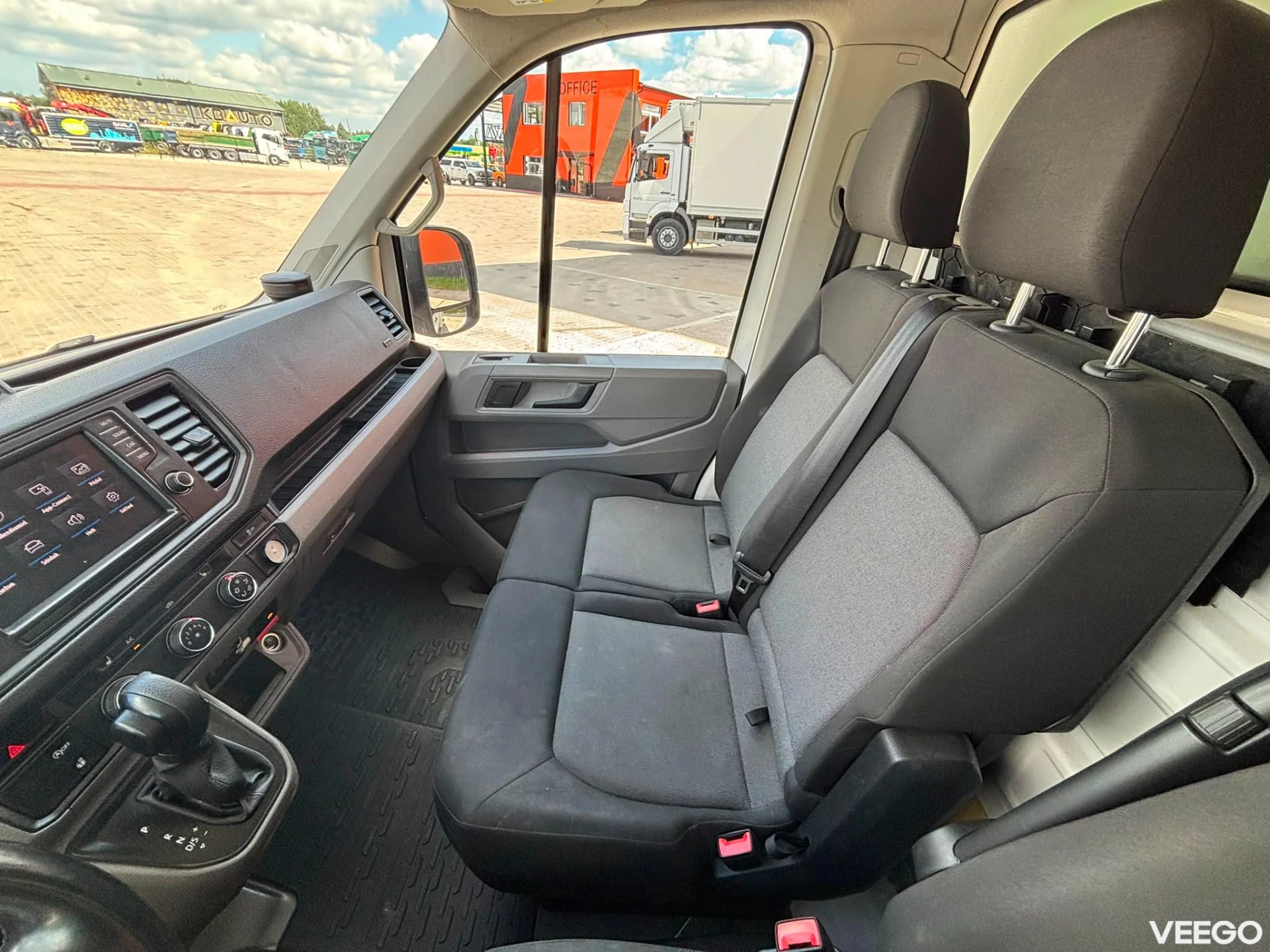 Volkswagen Crafter TK V-300MAX / BOX L=3656 mm 177kW