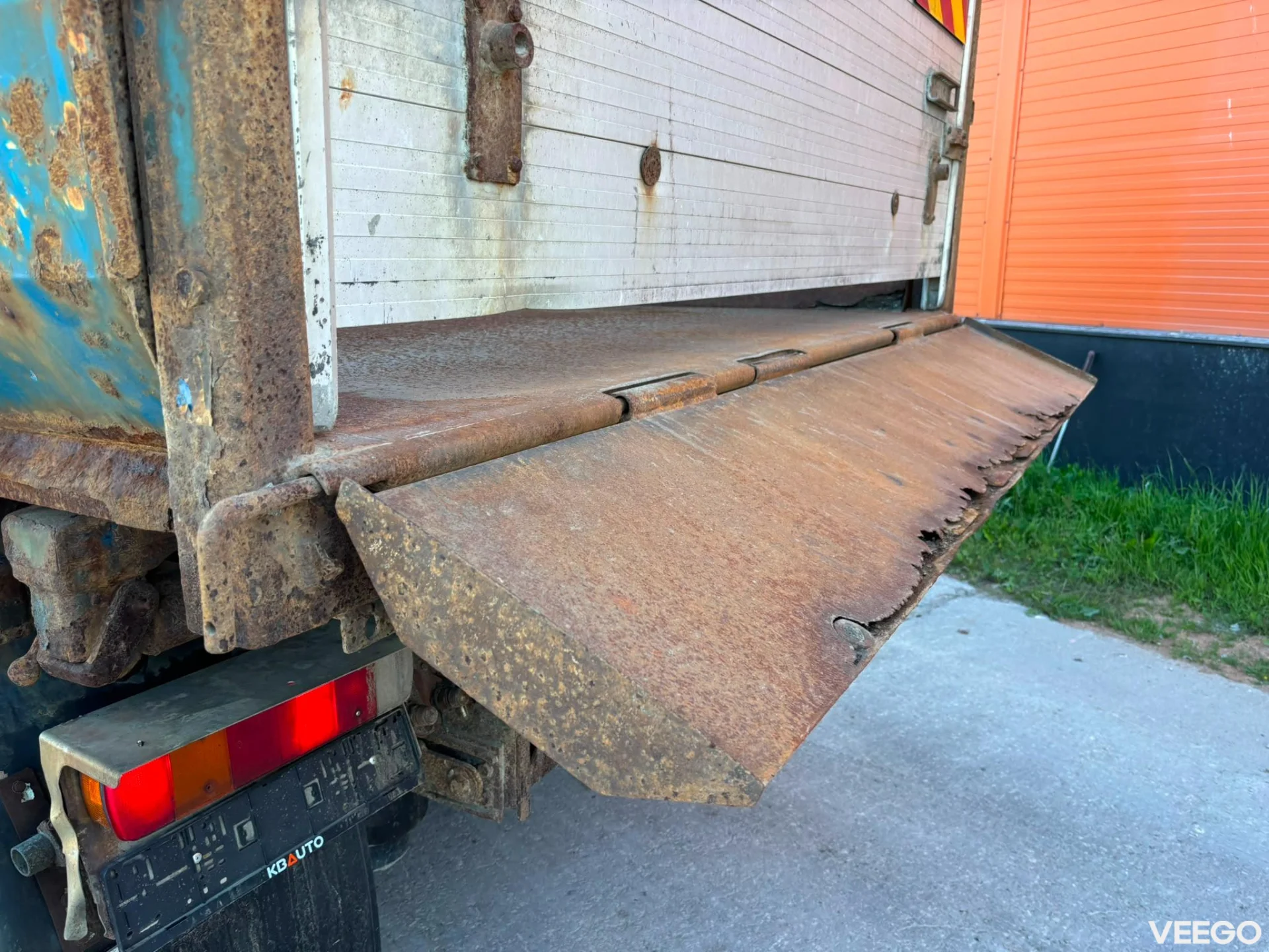 Scania R124 BOX L=5381 mm 470kW