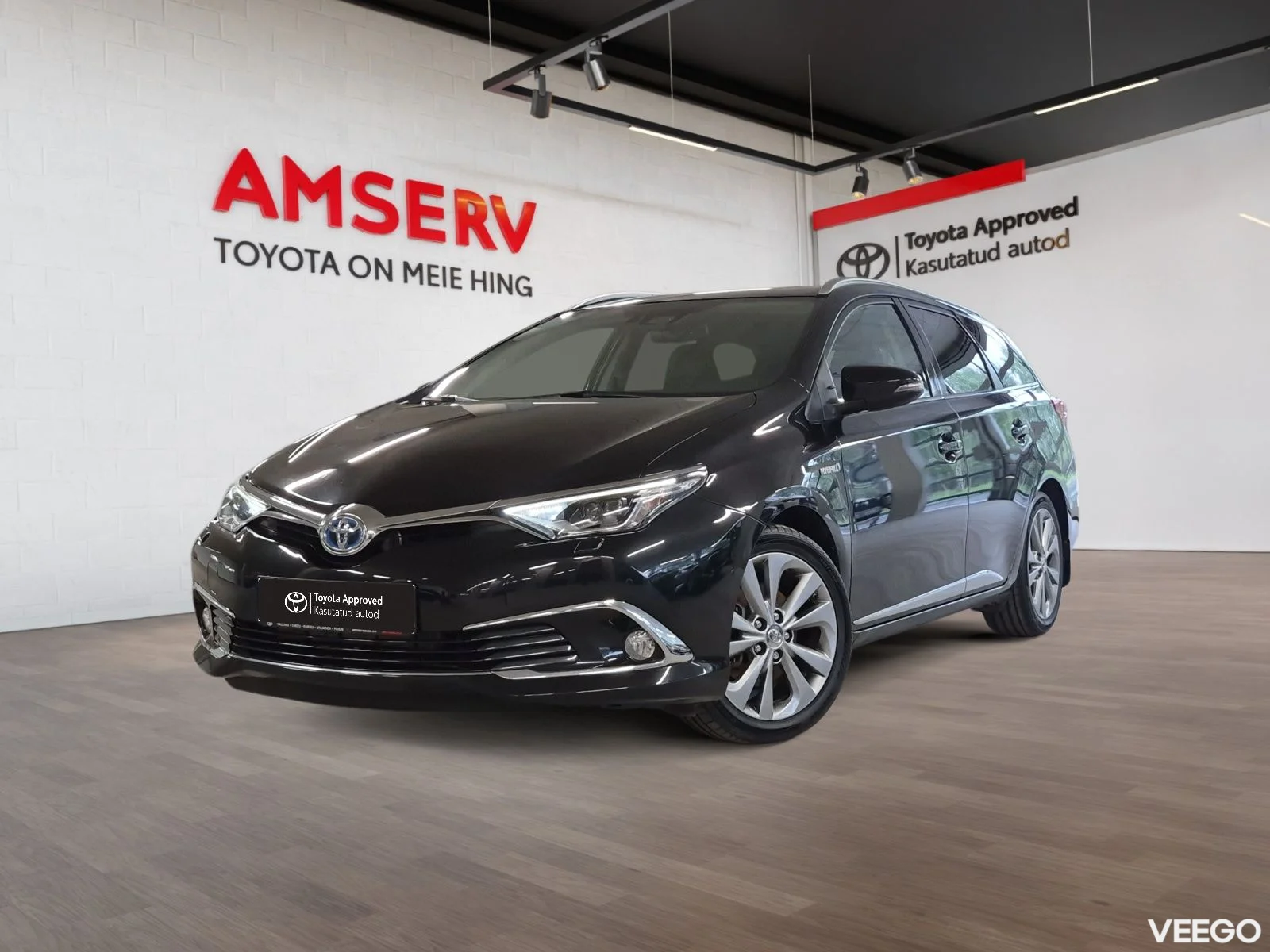 Toyota Auris Luxury 1.8 73kW