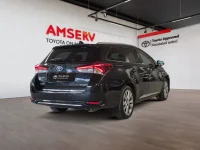 Toyota Auris Luxury 1.8 73kW thumbnail