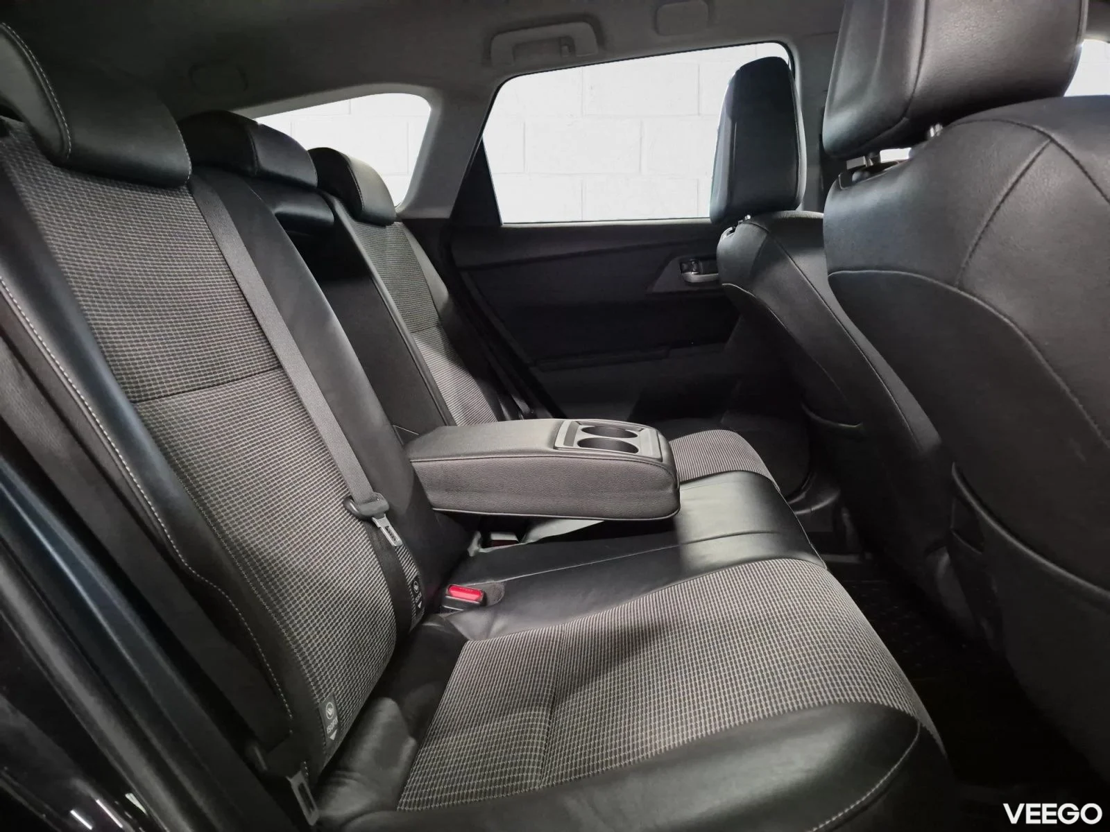Toyota Auris Luxury 1.8 73kW