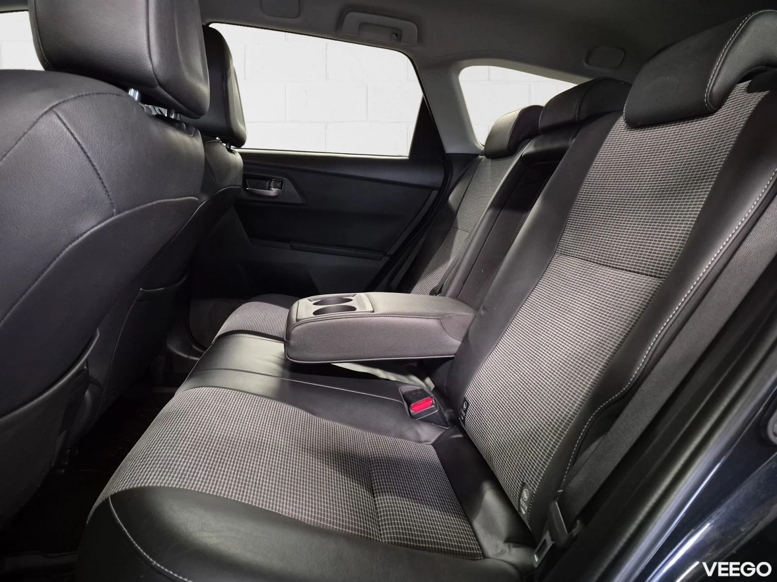 Toyota Auris Luxury 1.8 73kW