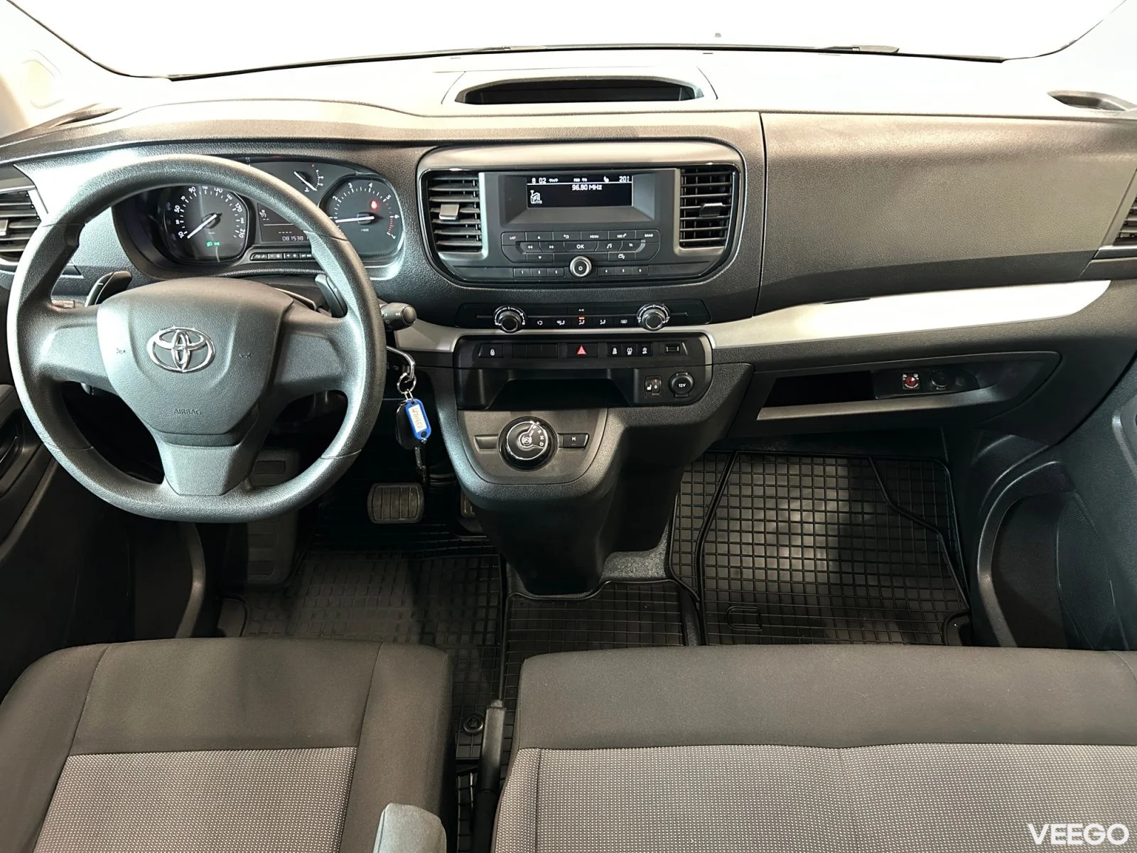 Toyota Proace Long Double Side Door Shuttle 2 106kW