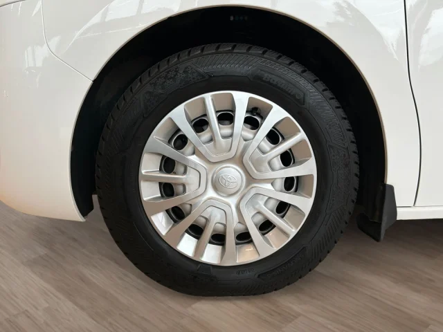 Image of Toyota Proace Long Double Side Door Shuttle 2 106kW