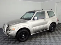 Mitsubishi Pajero 3.2 118kW thumbnail