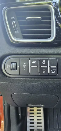 Kia Ceed: ProCeed 1.5 118kW thumbnail