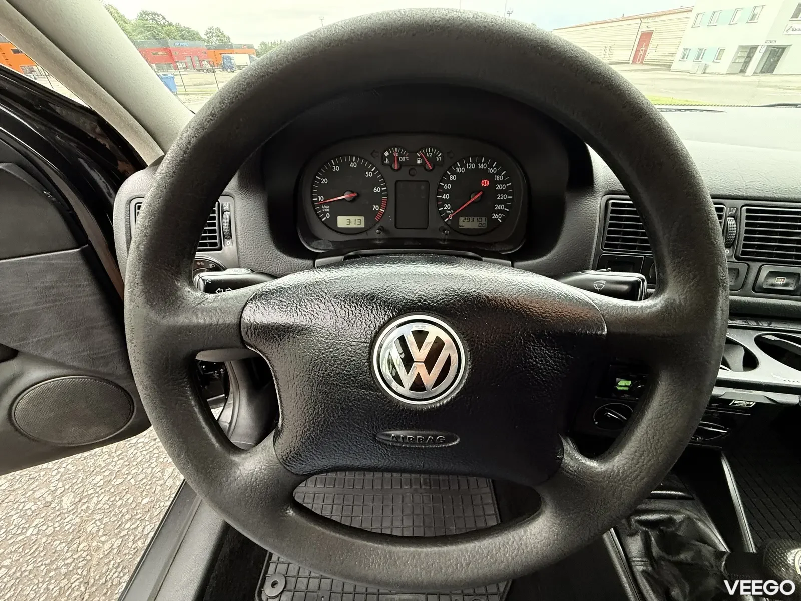 Volkswagen Golf IV Trendline 1.6 74kW