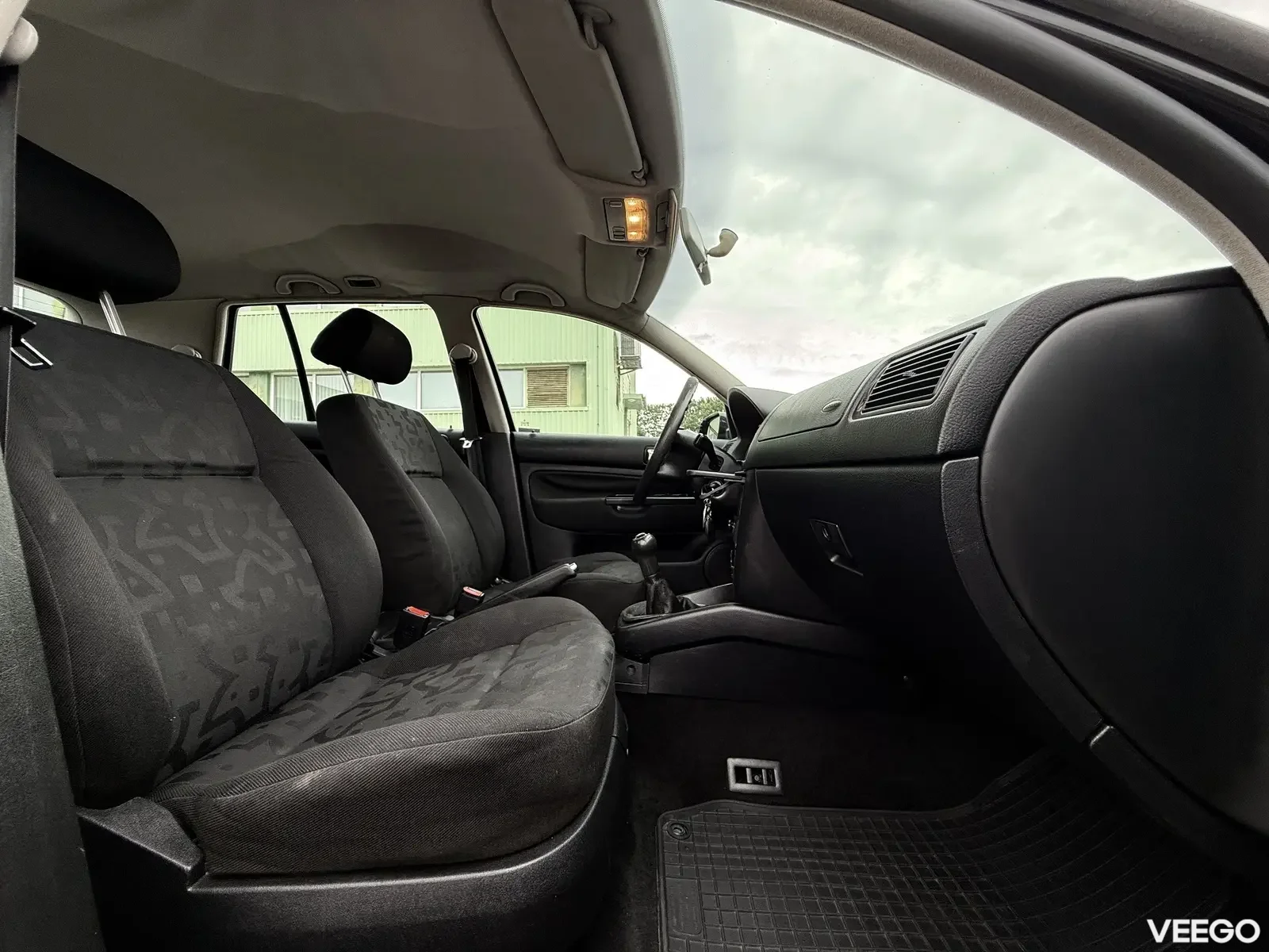 Volkswagen Golf IV Trendline 1.6 74kW