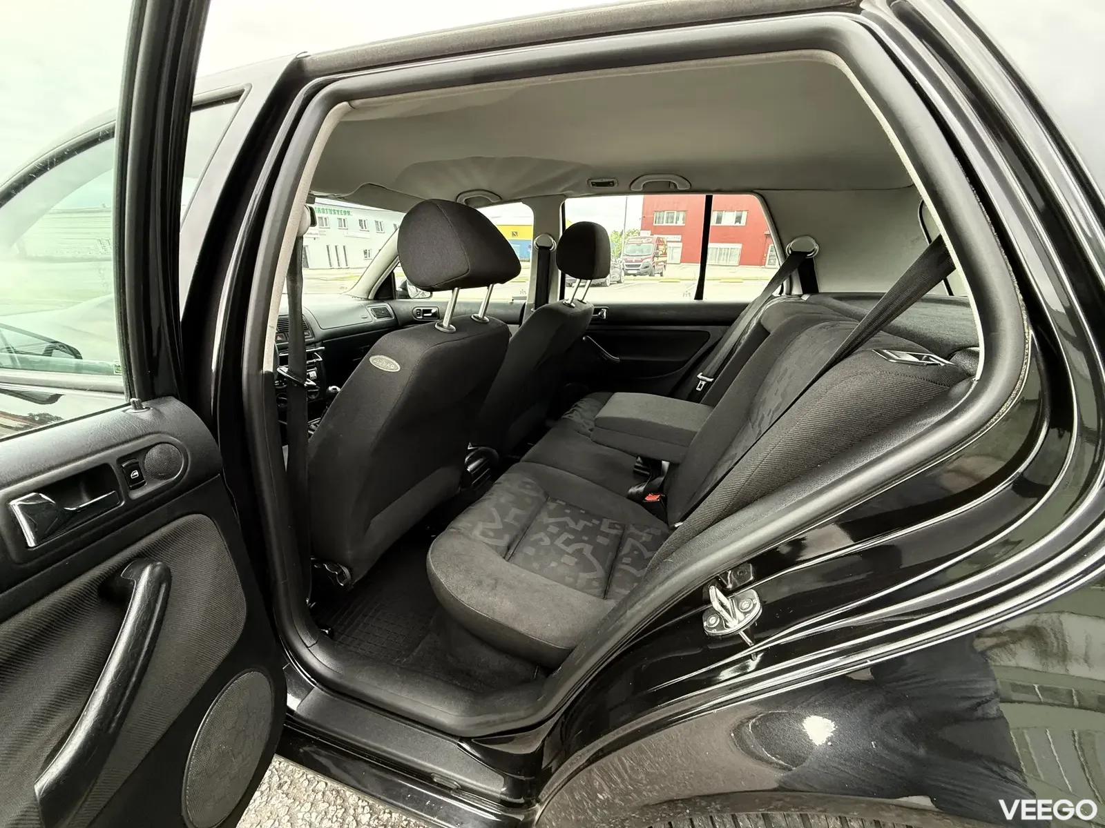 Volkswagen Golf IV Trendline 1.6 74kW