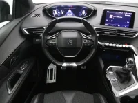 Peugeot 3008 1.2 96kW thumbnail