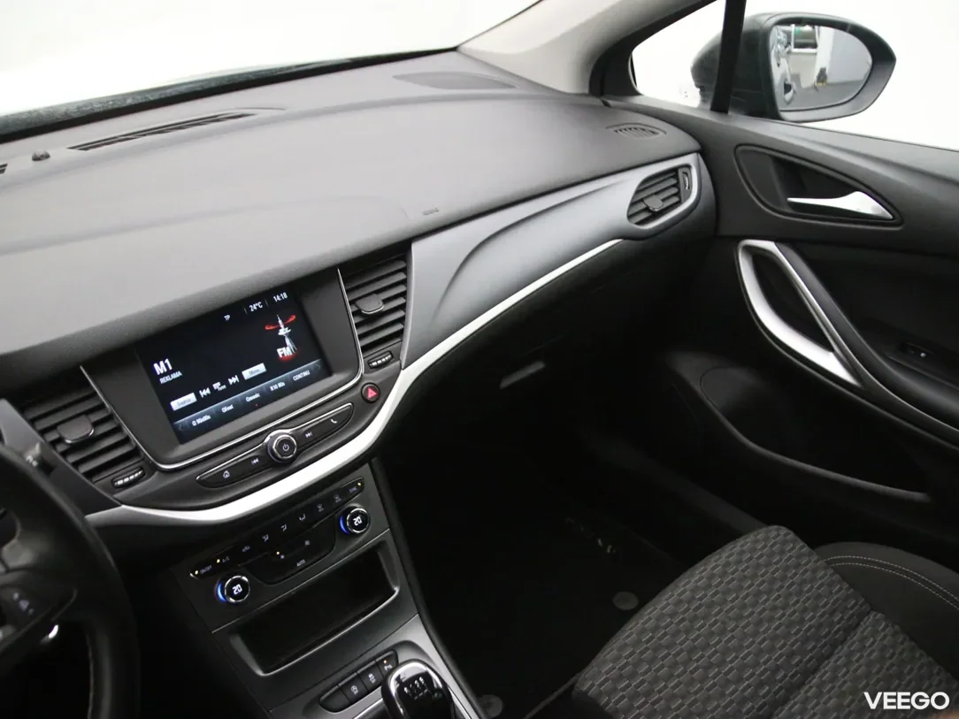 Opel Astra 1.6 81kW