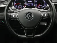 Volkswagen Touran 2 90kW thumbnail