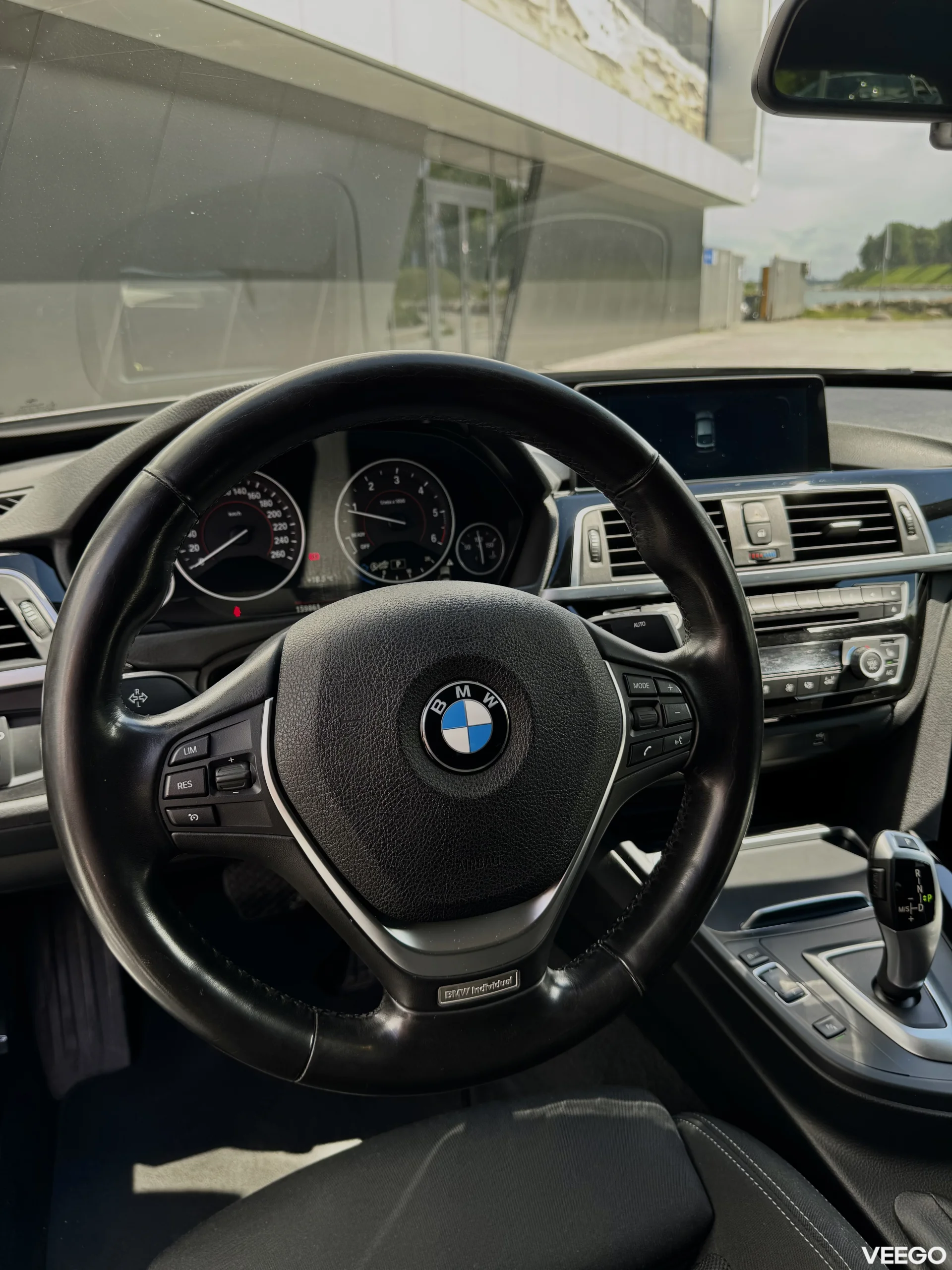 BMW 320 BMW 320D XDRIVE 2.0 140kW