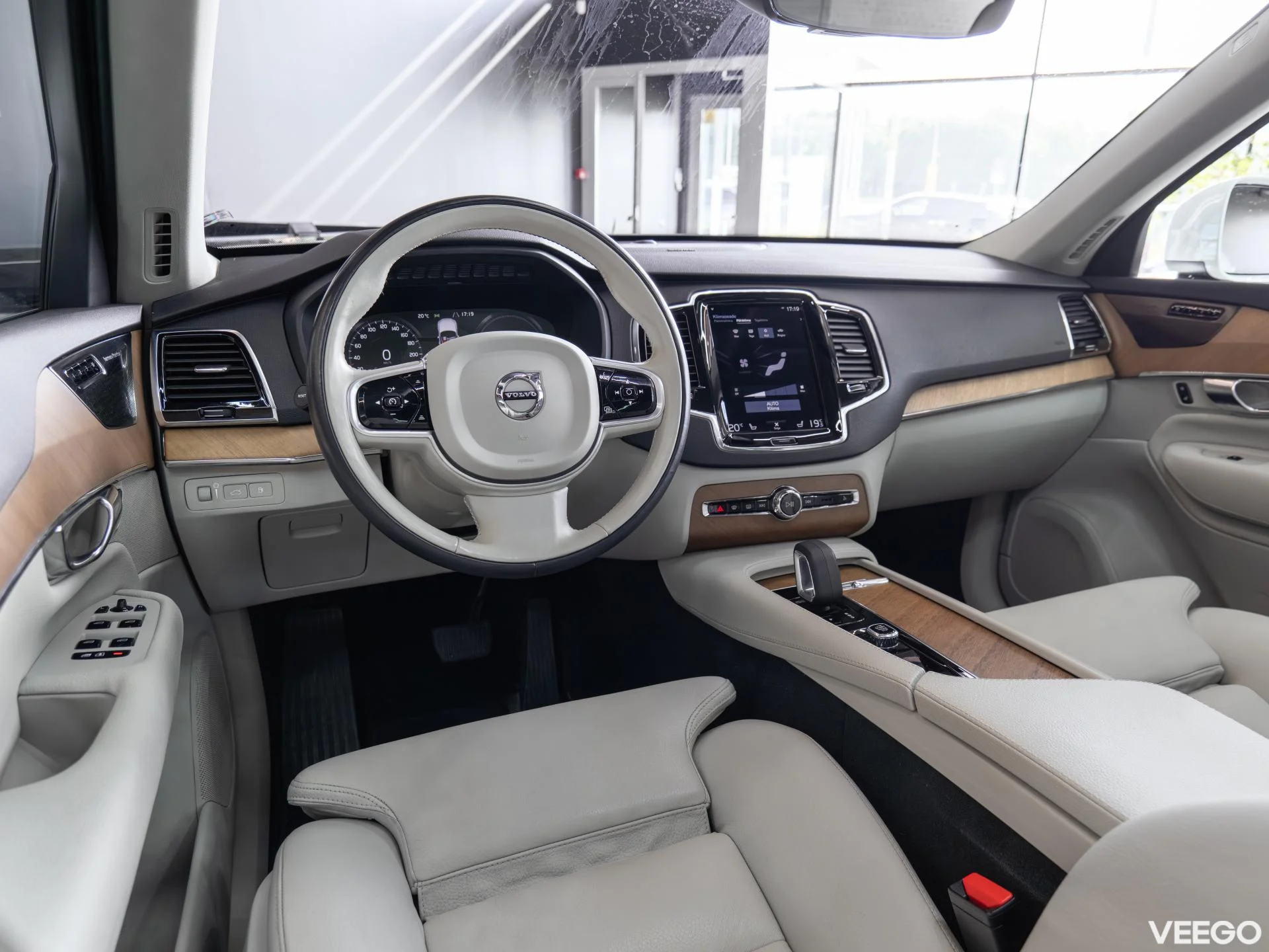Volvo XC90 2.0 288kW