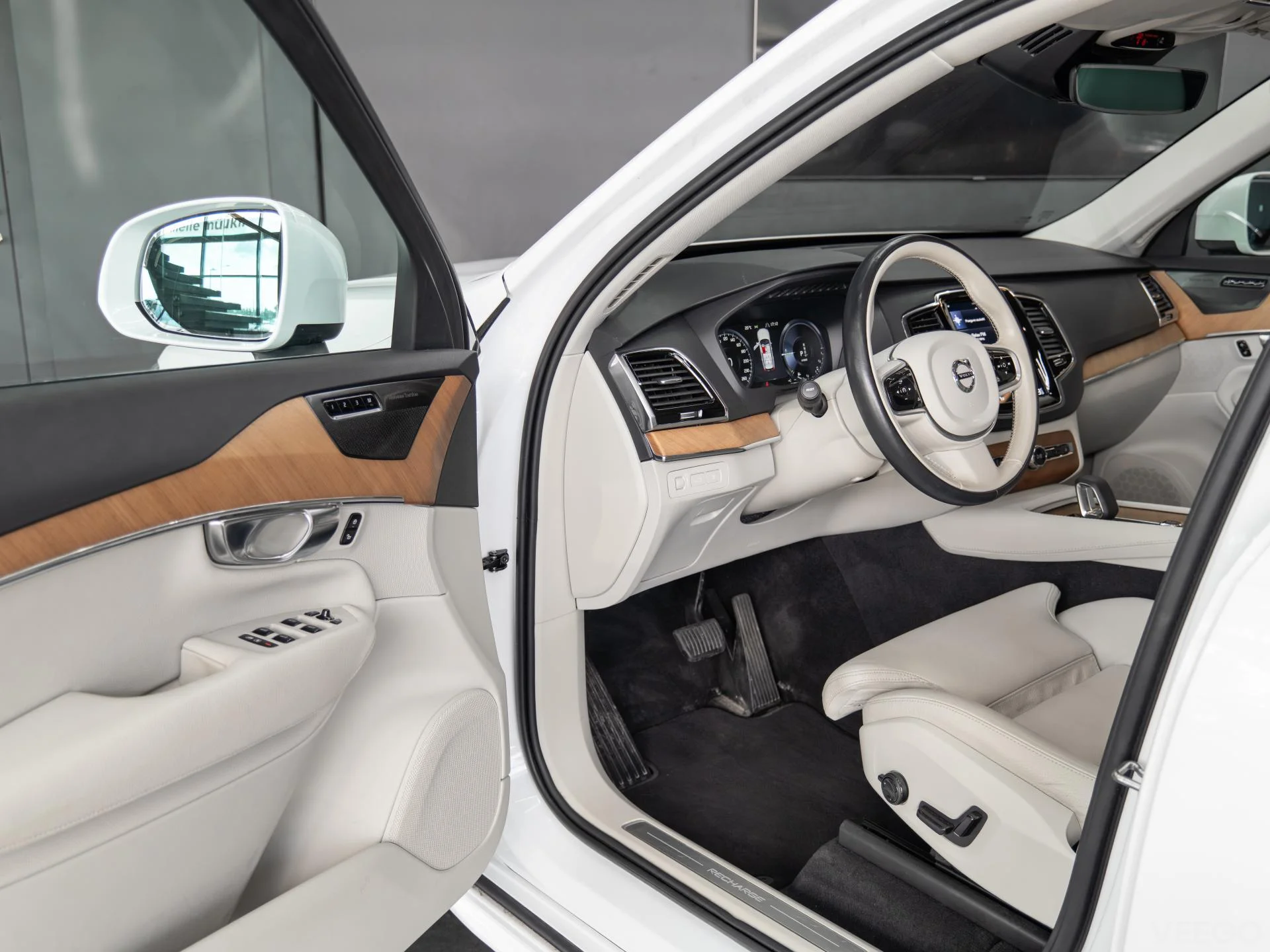Volvo XC90 2.0 288kW