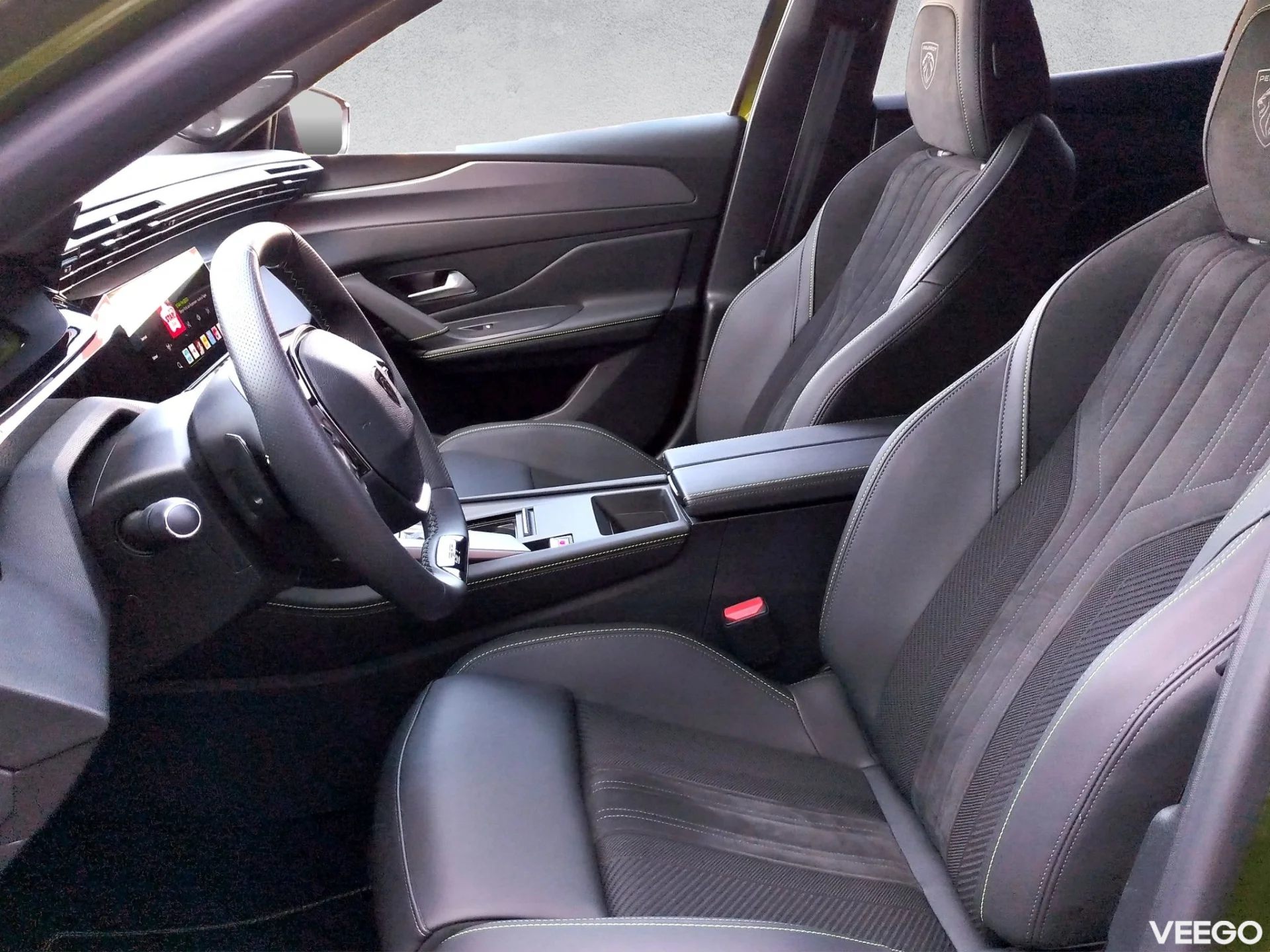 Peugeot 408 GT Exclusive Hybrid 145 e-DCS6 107kW