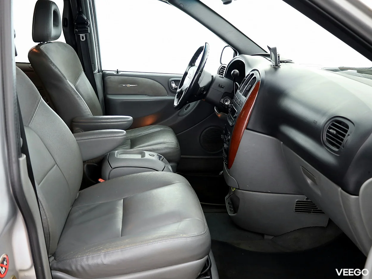 Chrysler Grand Voyager 2.8 110kW