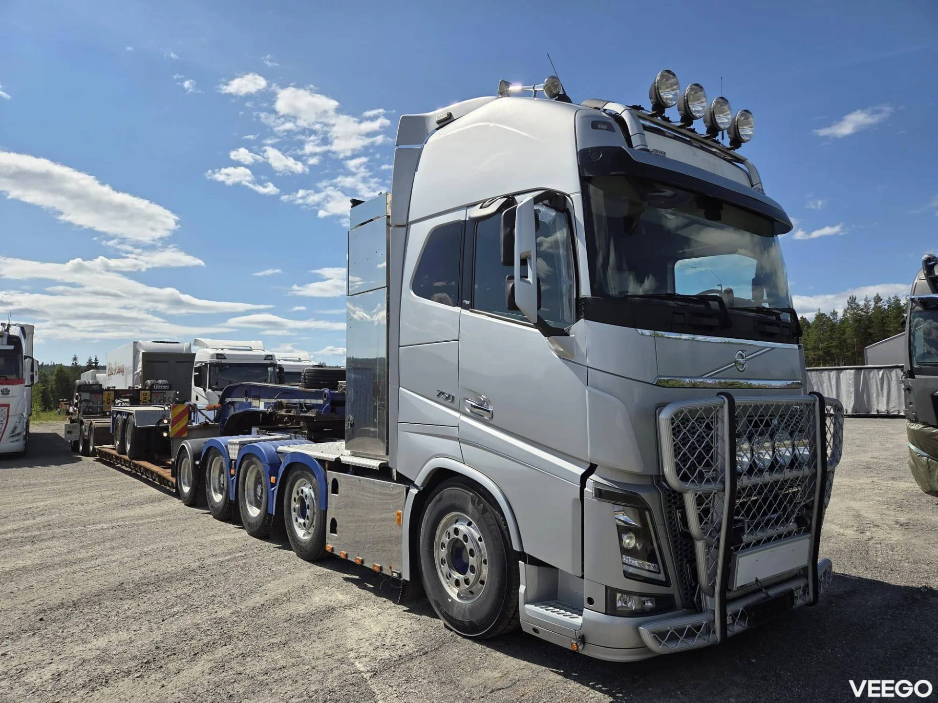 Vang ATHLS DOLLY / PRICE FOR SET WITH VOLVO FH750 YEAR 2015 - 158900.- kW
