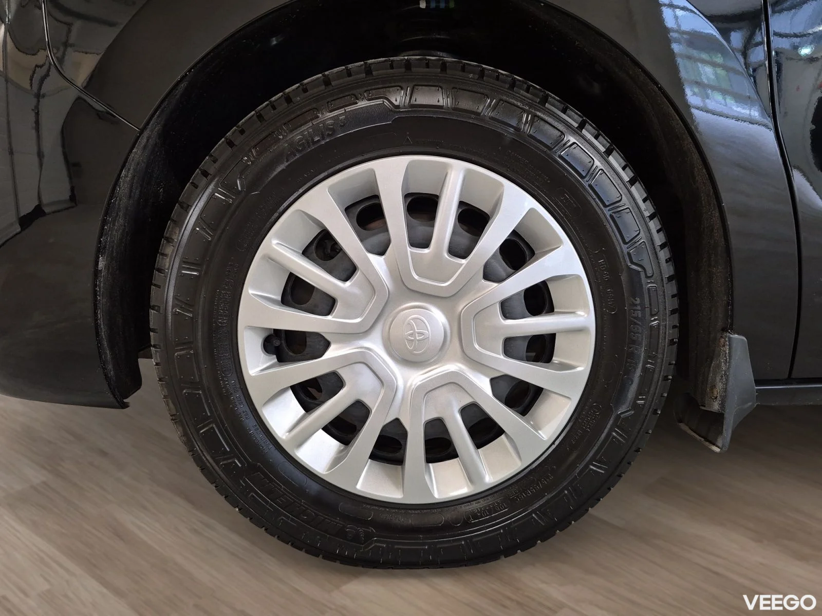 Toyota Proace Verso Medium Single side door Shuttle 2 106kW