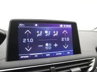 Peugeot 3008 1.2 96kW thumbnail