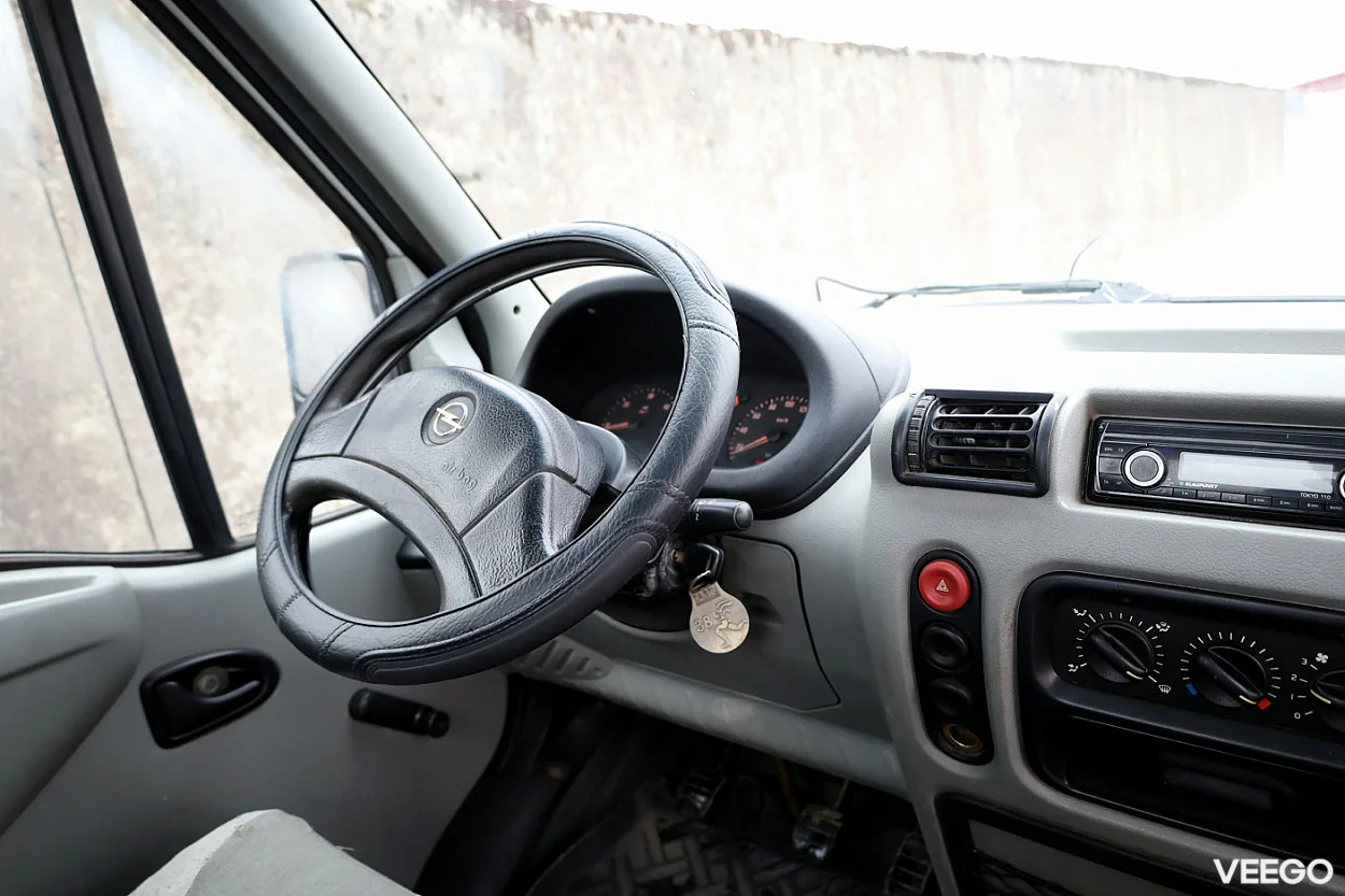 Opel Movano 2.5 84kW
