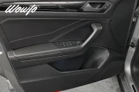 Volkswagen T-Roc 2.0 TSI 4M DSG 190HK R-Line /B-Kamera /Moms 140kW