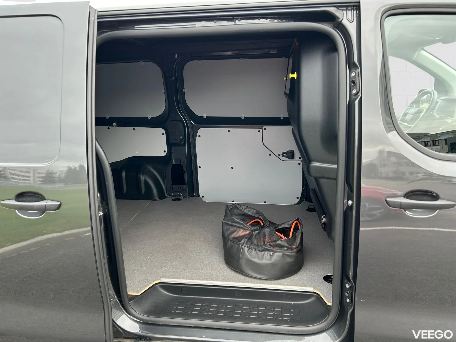 Toyota Proace Long Double Side Door Professional Plus 62kW