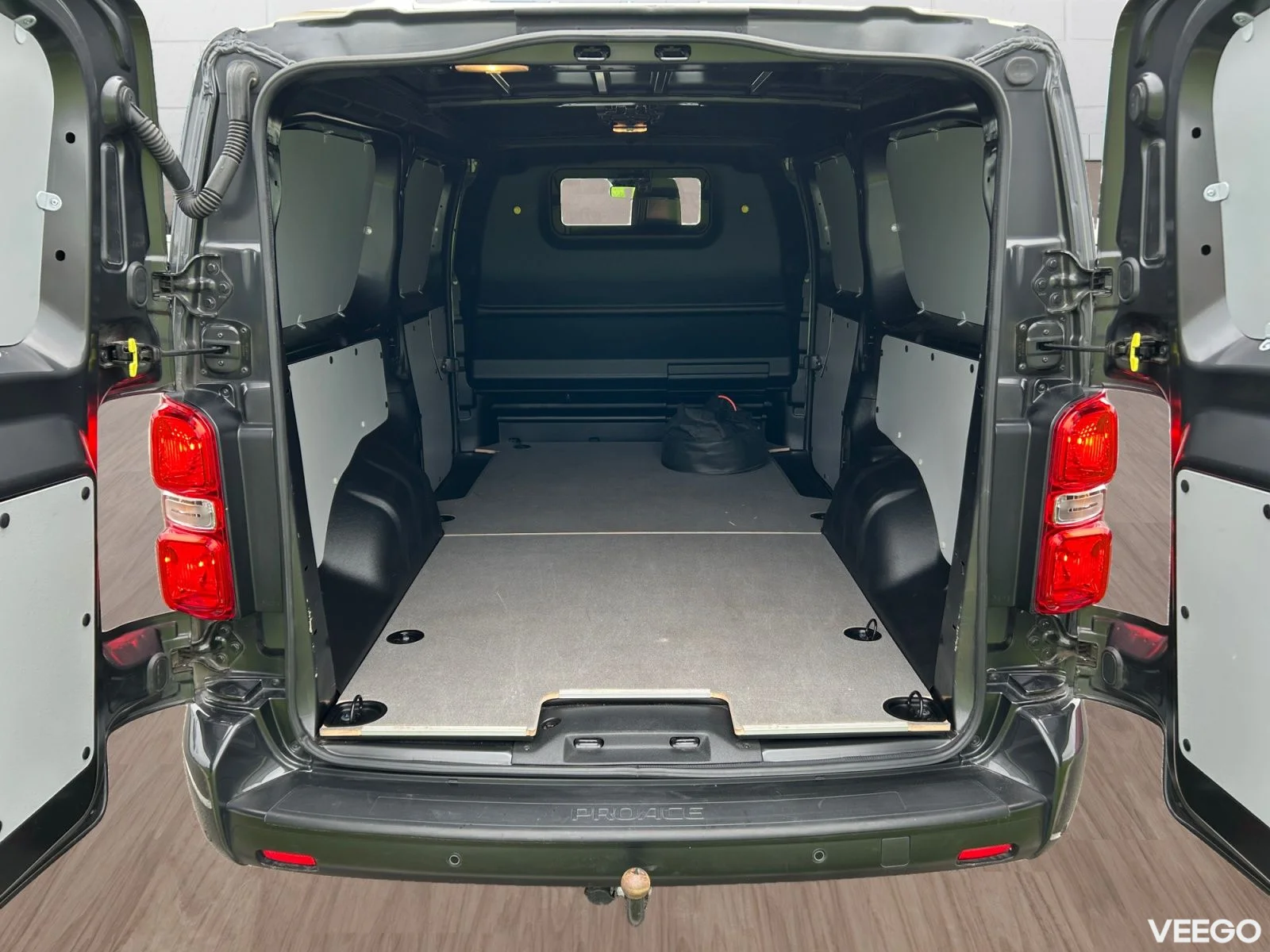 Toyota Proace Long Double Side Door Professional Plus 62kW