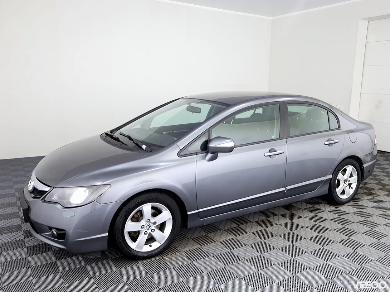 Honda Civic 1.8 104kW